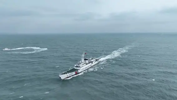台媒称大陆渔船在金门外海翻覆